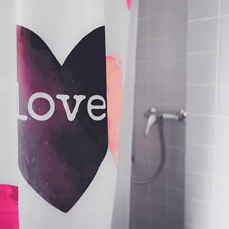 Guest Haus On The 3*