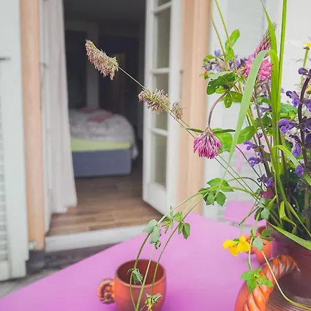 Guest Haus On The Därligen